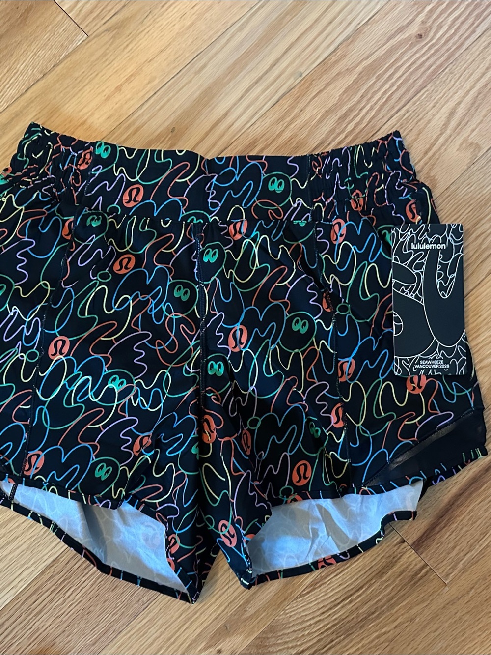 Lululemon seawheeze Black Multicolor Scribble Print Running Shorts